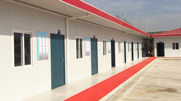 民衡彩鋼集裝箱房流動性強，堅固耐用